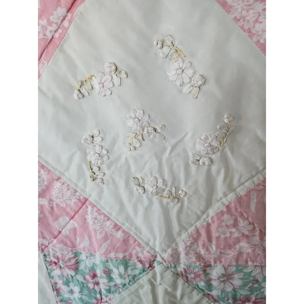 Vintage handmade 65x82 inch Vintage Quilt 